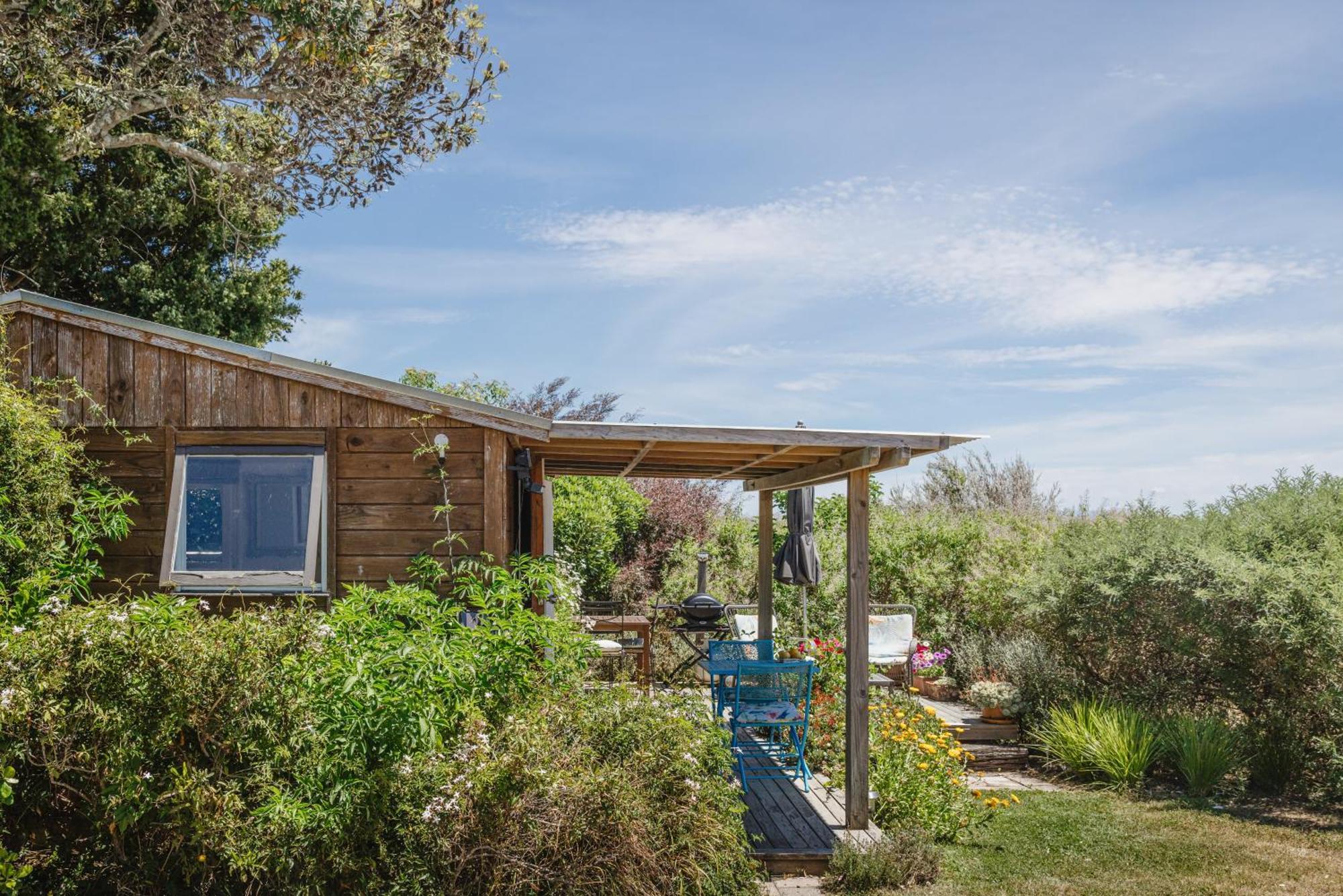 Haumoana Herb Cottage Екстер'єр фото